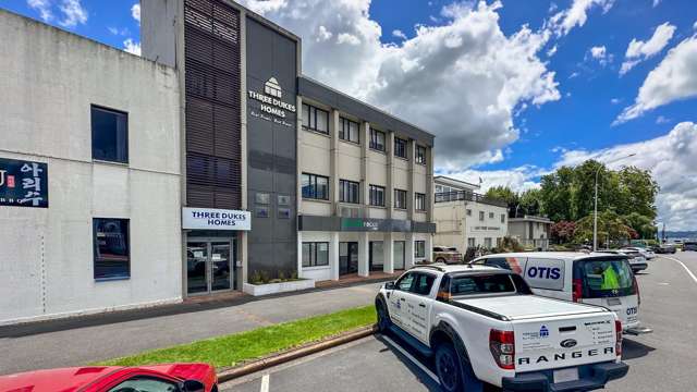 Spacious, Lift Accessible Offices