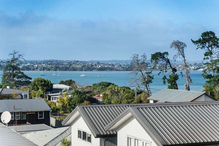 8 Lyndhurst Street Wai O Taiki Bay_12