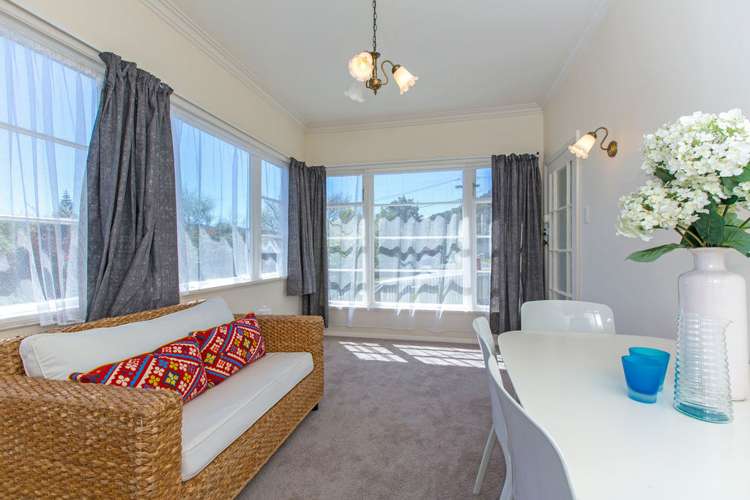 1/217 Whites Line East Waiwhetu_6