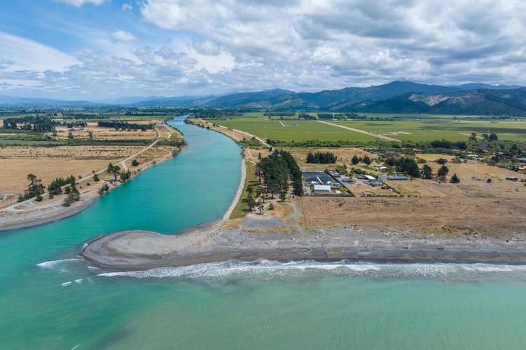 25 Bay End Rarangi_41