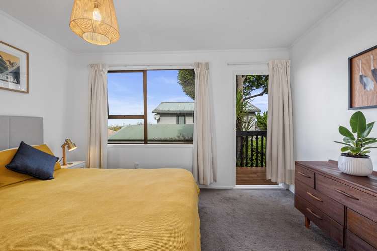 1/105 Sunset Road Totara Vale_14