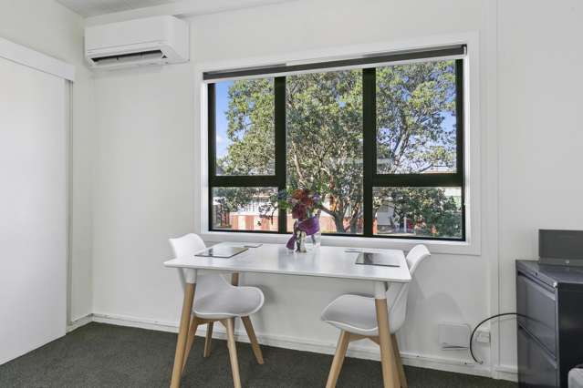 118 Akaroa Drive Maupuia_4