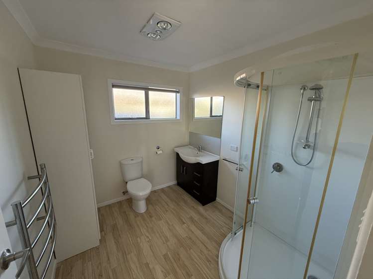 15 Glenties Lane Ellerslie_11