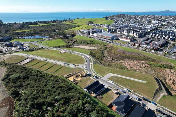 4 & 12 Humenga Place_4