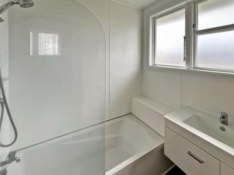 6 Devon Crescent Bulls_3