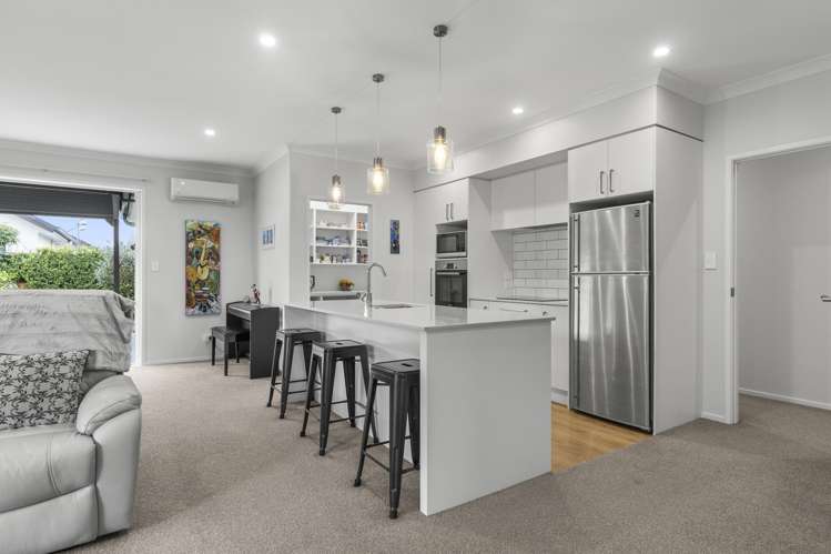 77 Sandhurst Drive_4