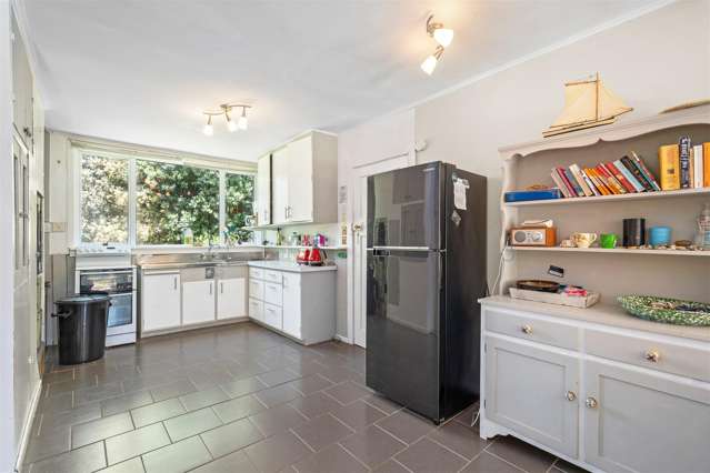 89 Bishop Road Parapara_2