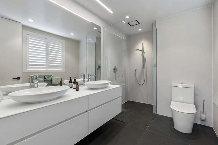 2/12 Crescent Road Parnell_16