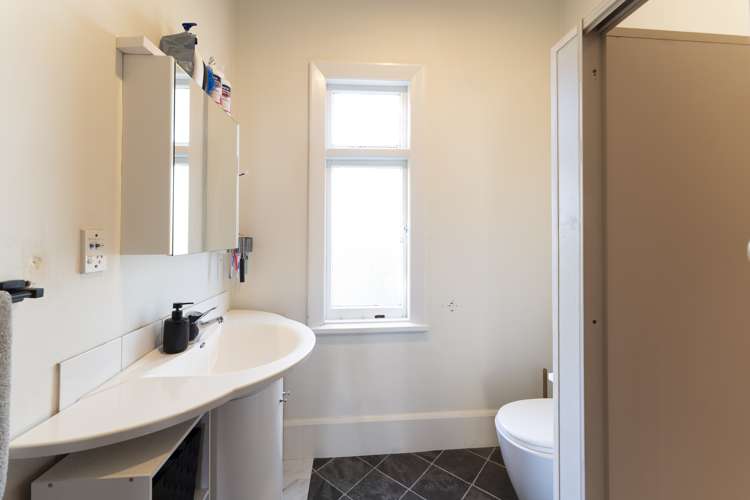 8 North Avon Road Richmond_15