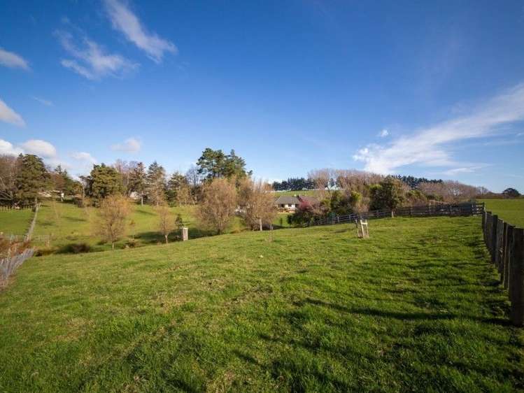 562 Lees Road Feilding_24