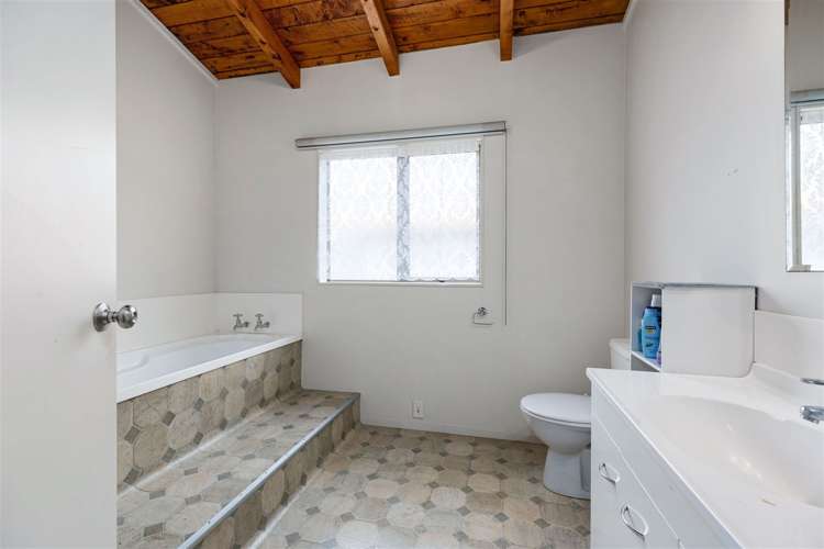 9a James Cook Drive Welcome Bay_14