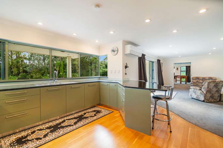 88 Boord Crescent Kumeu_7
