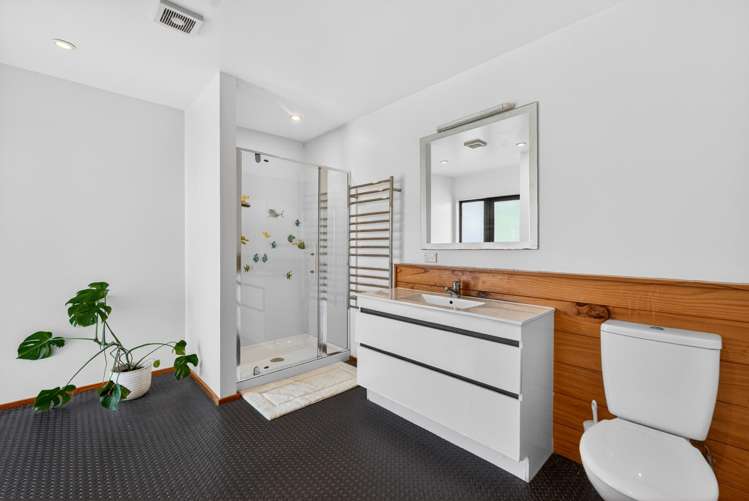 178 Valley Road Waimauku_23