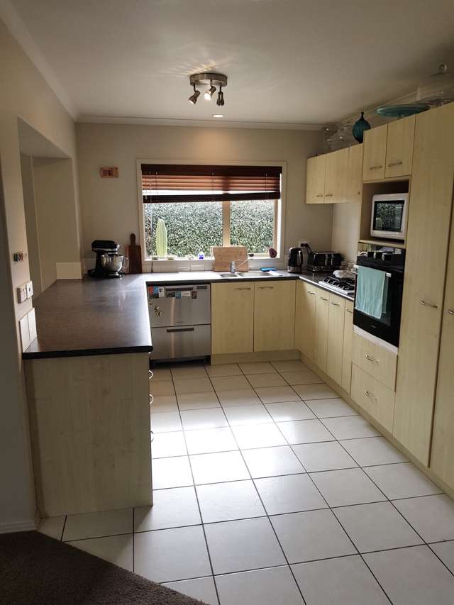 14 Araminta Place Beachlands_3