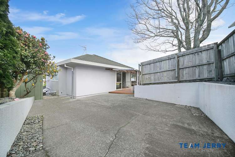 2/9 Mccrystal Avenue Bucklands Beach_18