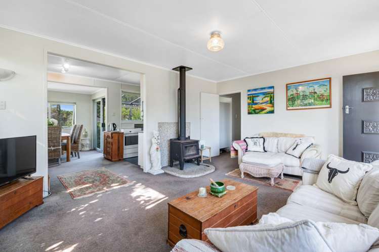 6 Karaka Street Helensville_10