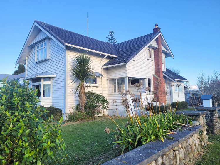 221 Hampden Street Hokitika_13