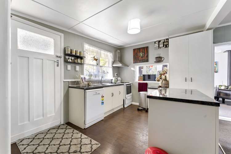 3 Rangauri Street Manaia_6