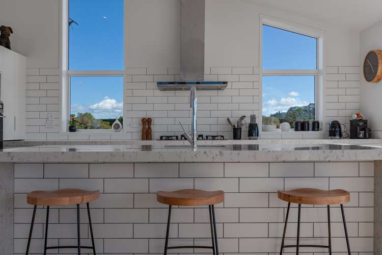 21 Adamson Road Taipa_4