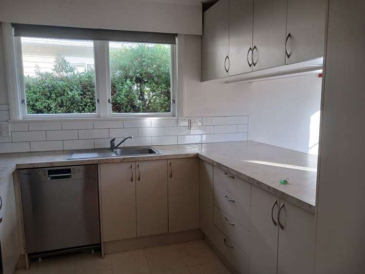 10 Toenga Road Pukerua Bay_11