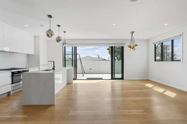 92A Flanshaw Street Te Atatu South_2