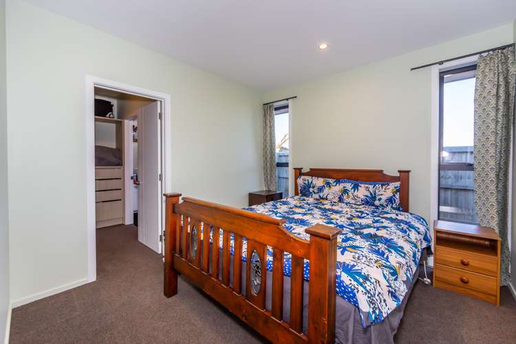 10 Bonecrusher Street Lincoln_12