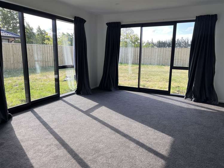 89 Northmoor Boulevard Rolleston_10