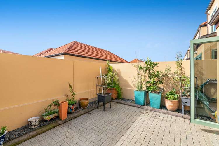 153 Waterside Crescent Gulf Harbour_19