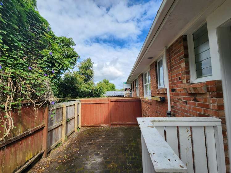 2/26a Fairview Road 1728_12