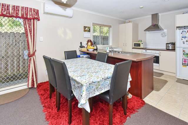 42 Tussock Avenue Mangere_3