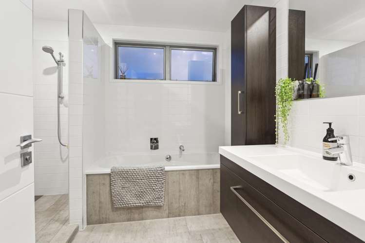 7 Mill Grove Riverhead_21