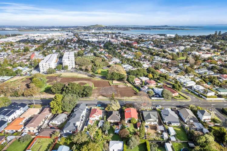 114 Mount Smart Road Onehunga_17