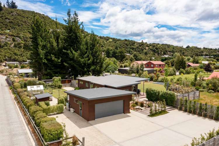 4 Goldie Lane, Albert Town Wanaka_4