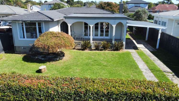 189 Riverside Avenue Point England_11