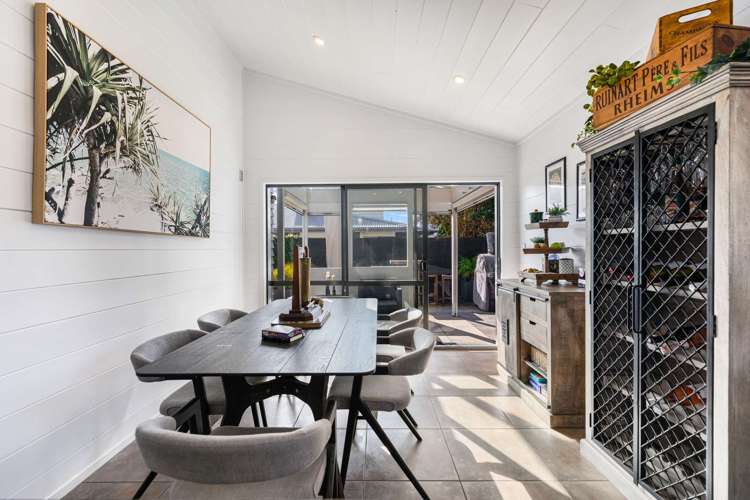 299B Dickson Road_4