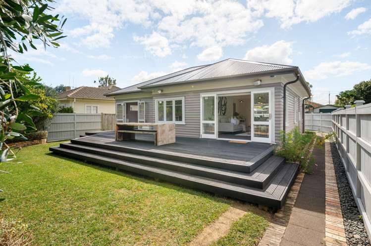 74 Fox Street Hamilton East_0