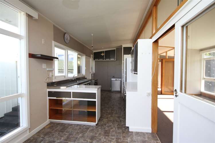 1 Queen Street Waihi_8