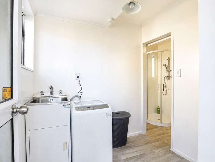 5C Grey Street Glenholme_12