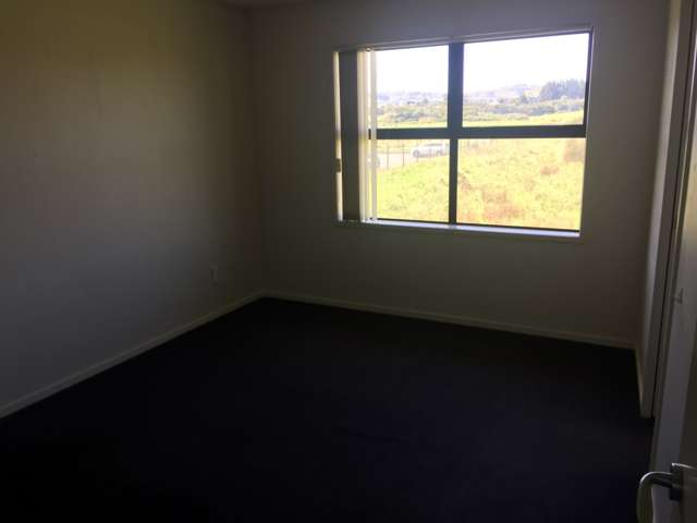 18/13 Laidlaw Way East Tamaki_2