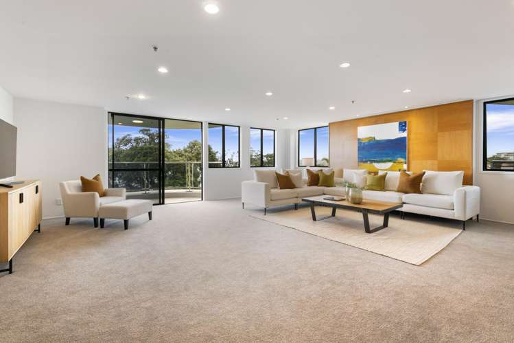 4C/173 Hurstmere Road Takapuna_5