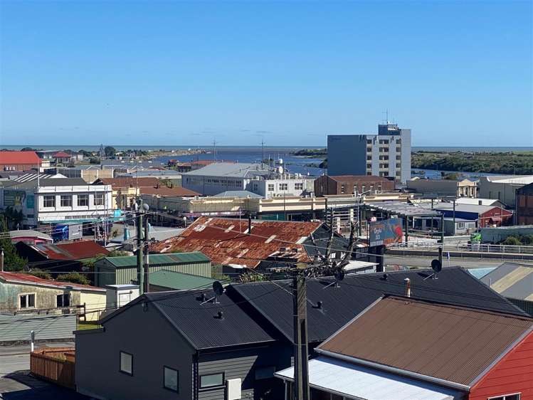 36 Chapel Street Greymouth_10