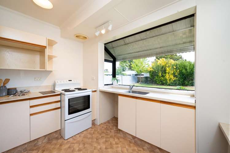 407 Hart Drive Frimley_5