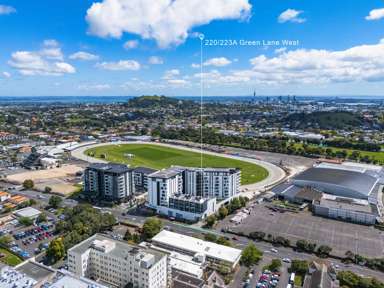 220/223A Green Lane West_1