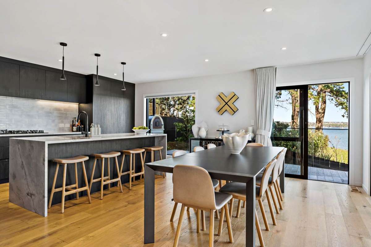 52A Silverton Avenue_1