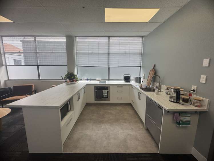 186 Macandrew Road South Dunedin_6