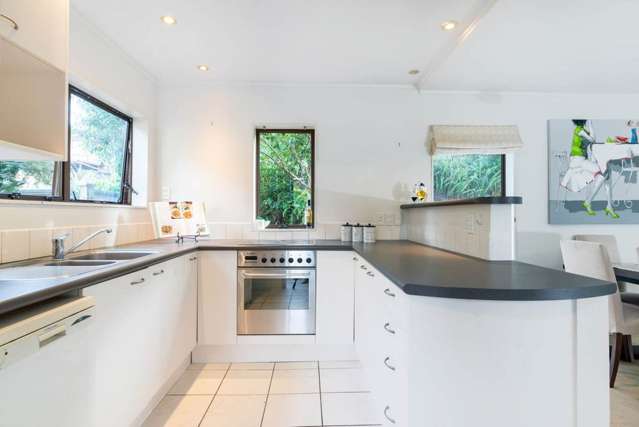 2/50 Stranolar Drive Mount Roskill_3