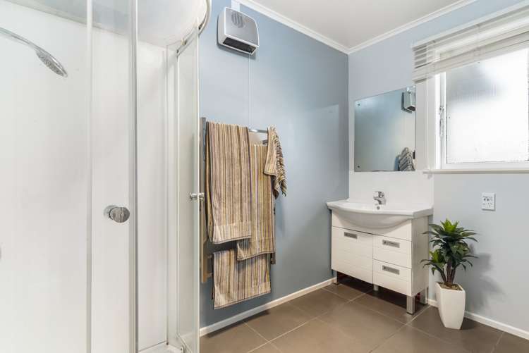 4 Lancaster Road Beach Haven_20