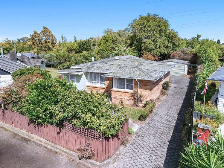 48 Southsea Crescent Silverdale_21