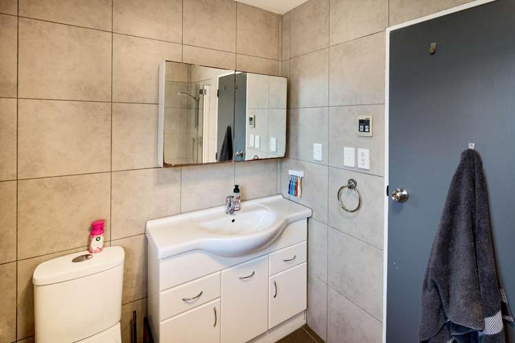 14 Indiana Grove Totara Park_15