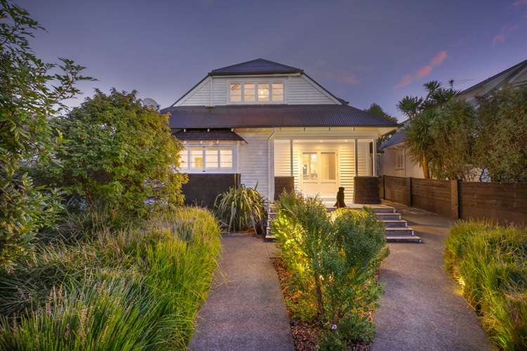 13 Brewster Avenue Morningside_31